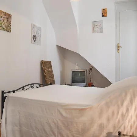 One-bedroom In Bastia Apartment *
