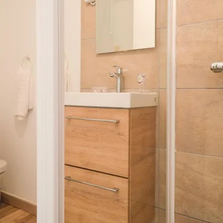 One-bedroom In Bastia Apartment